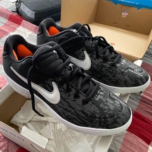 Nike Softball / Baseball Metal Cleats WOMENS SIZE 11